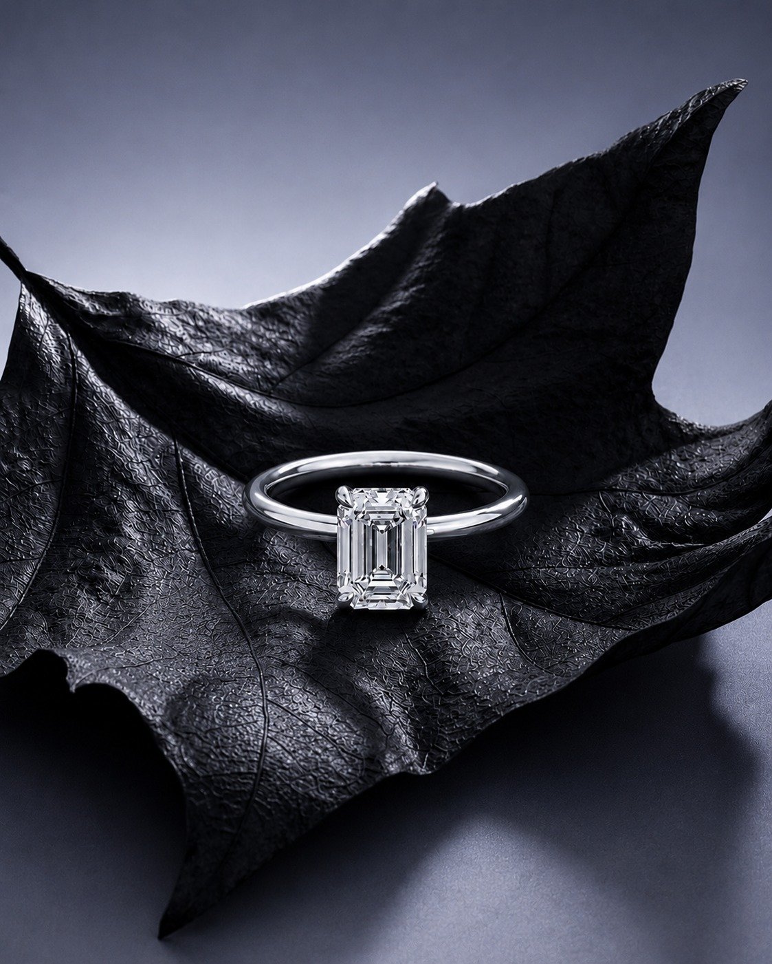 Ring - black leaf